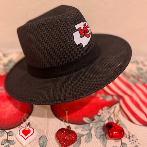🏈 Kansas City Chiefs - Fedora Hat 🏈 - Picture 3 of 7